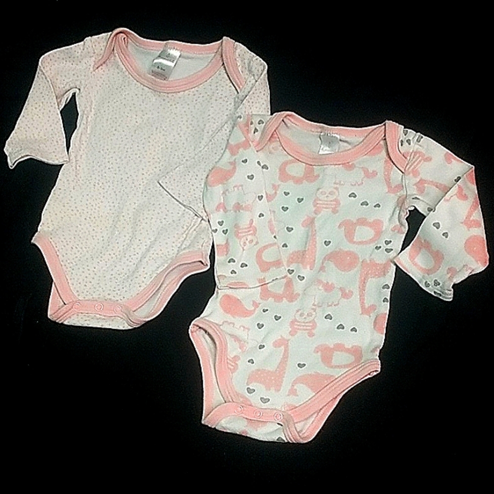 Layette(long sleeve onesie) 0-3 months